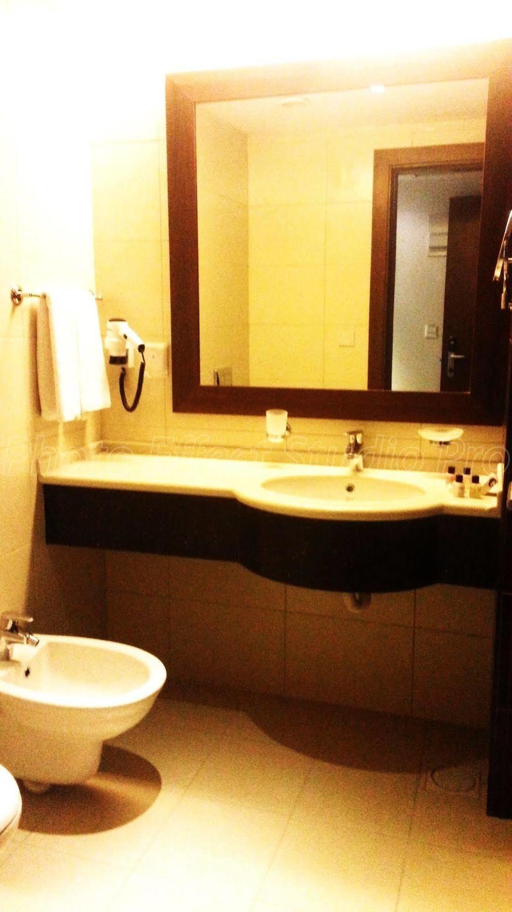 President Hotel Amman Extérieur photo